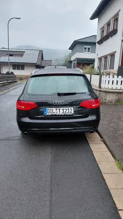 Gebraucht Audi A4 Ambiente 170 PS (125 kW) 2015 Schwarz Kombi