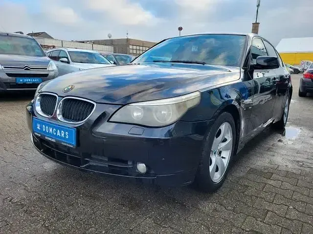 Używany BMW 520 Shadowline 170 KM (125 kW) 2003 Czarny Sedan/Limuzyna