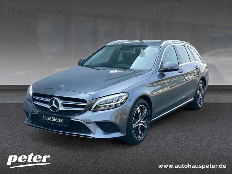 Grau Gebraucht 2020 Mercedes C180 Avantgarde Kombi | 22.810 € (Superpreis) - Bild 1/4