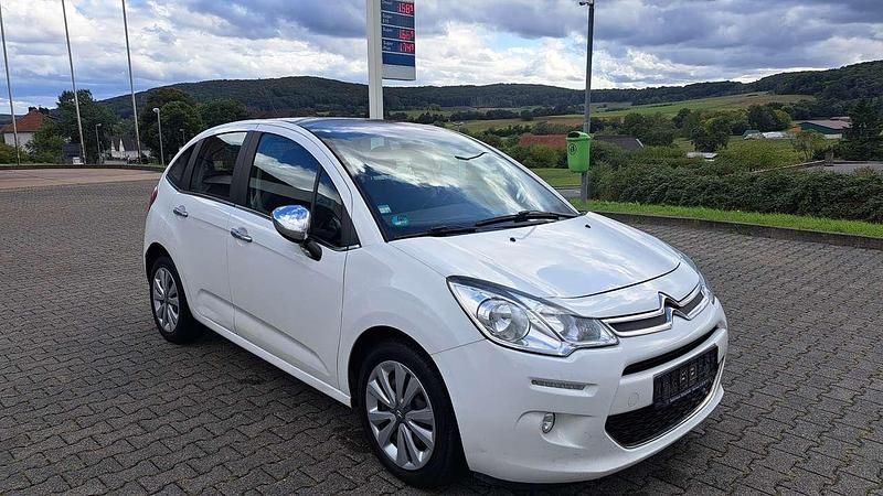 Weiß Gebraucht 2014 Citroën C3 PureTech Kleinwagen | 2.000 € (Fairer Preis) - Bild 1/4