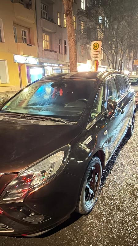 Gebraucht Opel Zafira Tourer 130 PS (95 kW) 2013 Braun Van / Kleinbus