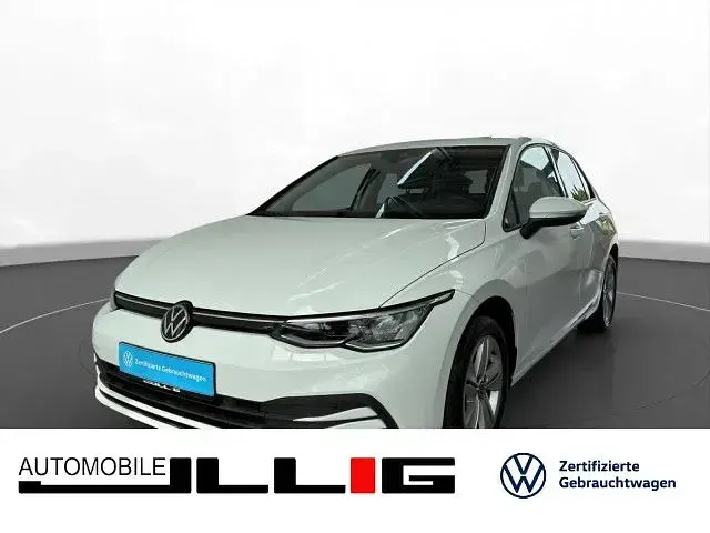 Gebraucht VW Golf VIII Life 110 PS (80 kW) 2022 Limousine