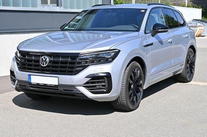 Silber Gebraucht 2019 VW Touareg R-line SUV | 38.800 € (Superpreis) - Bild 1/4
