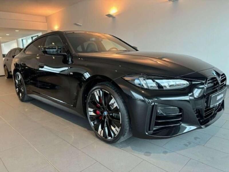 Neu BMW 440 392 PS (288 kW) 2025 Saphirschwarz metallic Coupé