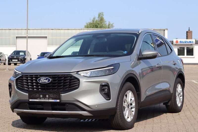 Silber Gebraucht 2025 Ford Kuga Titanium SUV | 29.461 € (Fairer Preis) - Bild 1/4