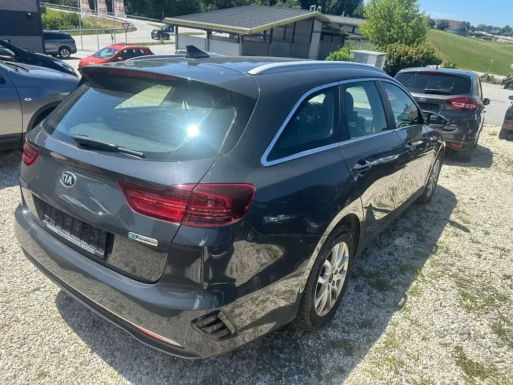 Gebraucht Kia Ceed 136 PS (100 kW) 2020 Grau Kleinwagen