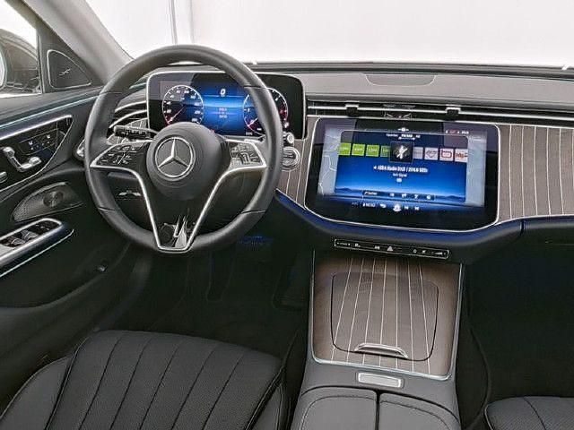 Gebraucht Mercedes E220 Exclusive 197 PS (144 kW) 2024