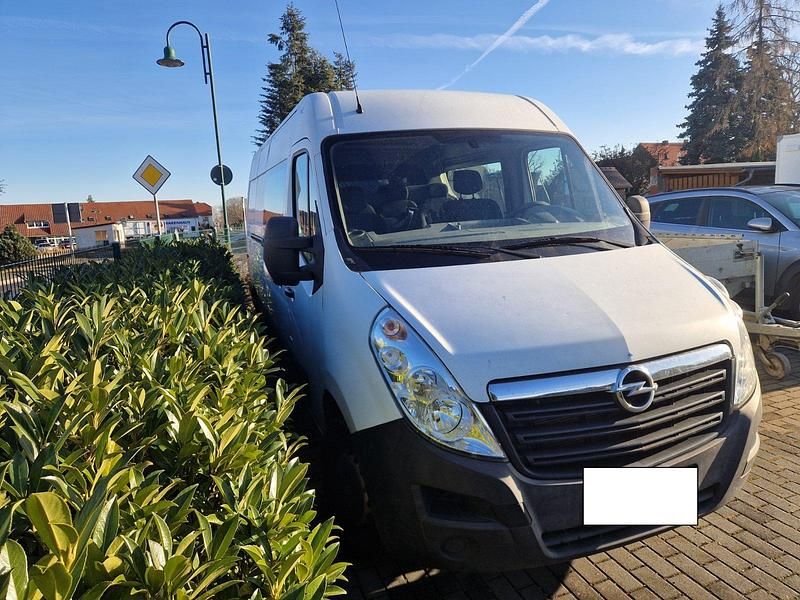 Gebraucht Opel Movano 163 PS (119 kW) 2015 Weiß Van / Kleinbus