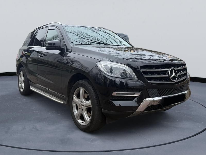 Gebraucht Mercedes ML350 258 PS (189 kW) 2013 Schwarz SUV