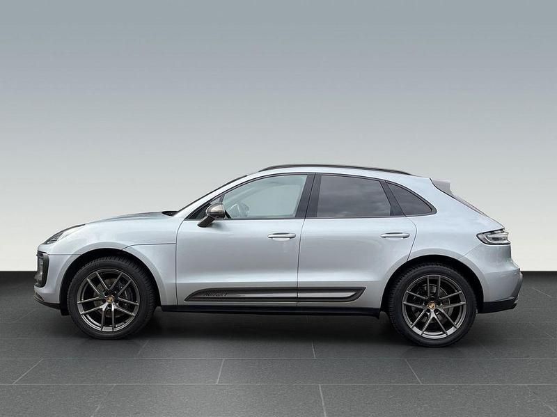 Gebraucht Porsche Macan 265 PS (194 kW) 2023 Dolomitsilbermetallic (metallic) SUV
