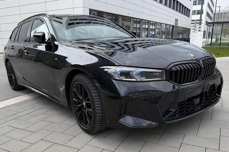 Gebraucht BMW 320 M Sport 190 PS (139 kW) 2024 Schwarz Kombi
