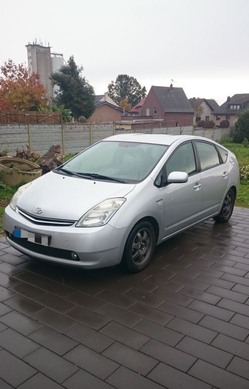 Gebraucht Toyota Prius 111 PS (81 kW) 2008 Grau Kleinwagen