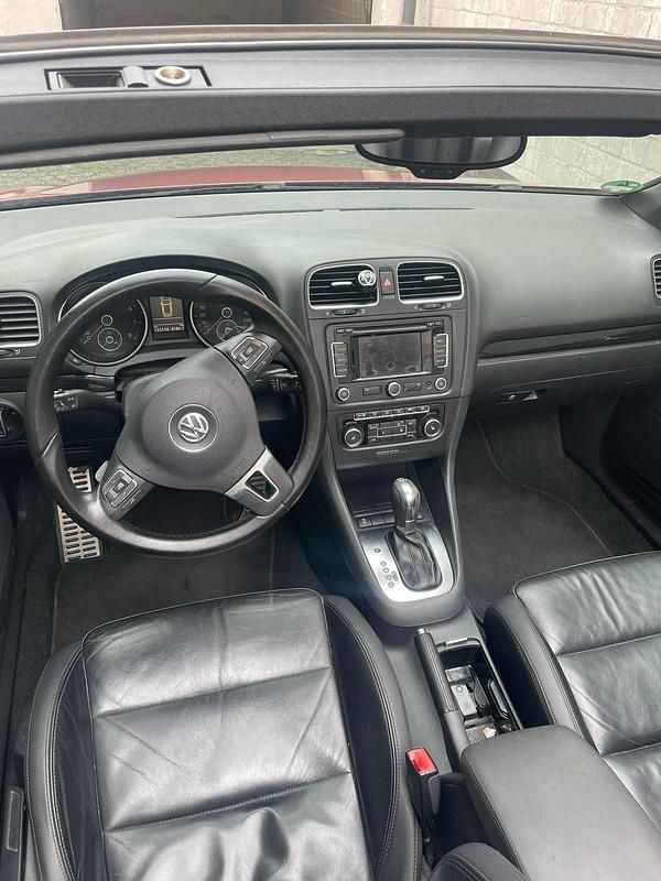 Gebraucht VW Golf Cabriolet 160 PS (117 kW) 2012 Rot Cabrio