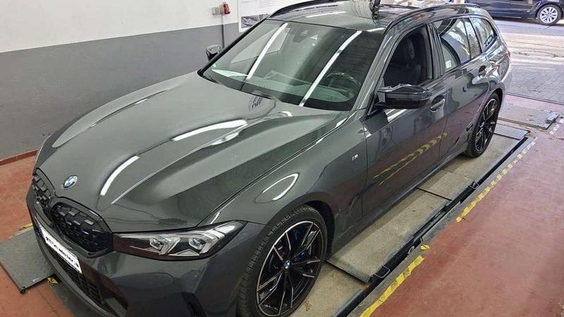 Gebraucht BMW 340 374 PS (275 kW) 2023 Dravitgrau metallic Kombi