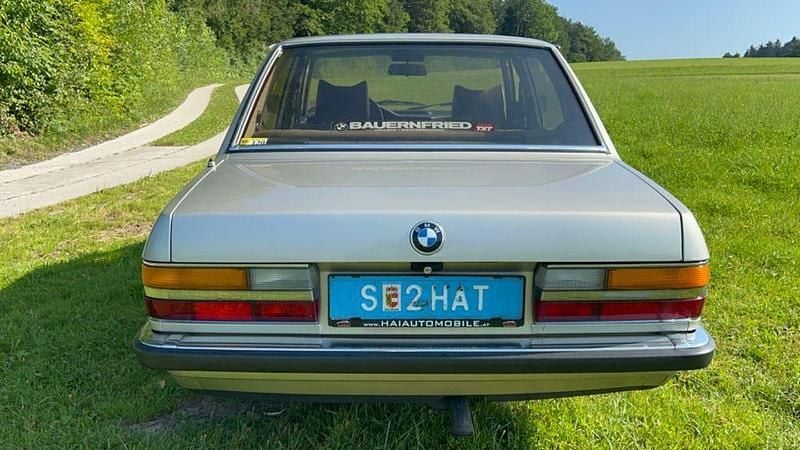 Gold Gebraucht 1984 BMW 524 Limousine | 10.900 € - Bild 1/4