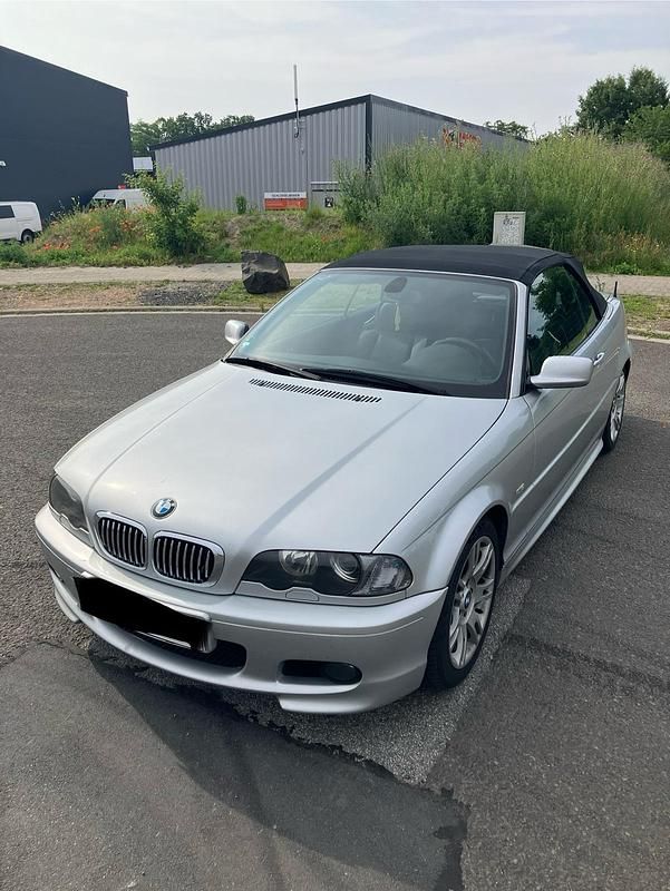Silber Gebraucht 2001 BMW 330 Cabriolet M Sport Cabrio | 10.900 € - Bild 1/4