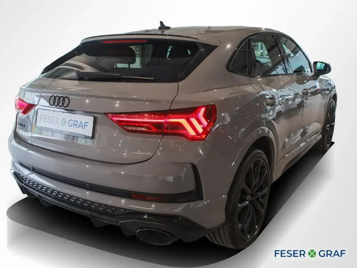 Gebraucht Audi RS Q3 Sportback Ambiente 400 PS (294 kW) 2022 Nardograu SUV