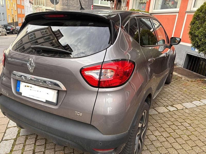 Gebraucht Renault Captur Luxe 118 PS (86 kW) 2016 Grau SUV
