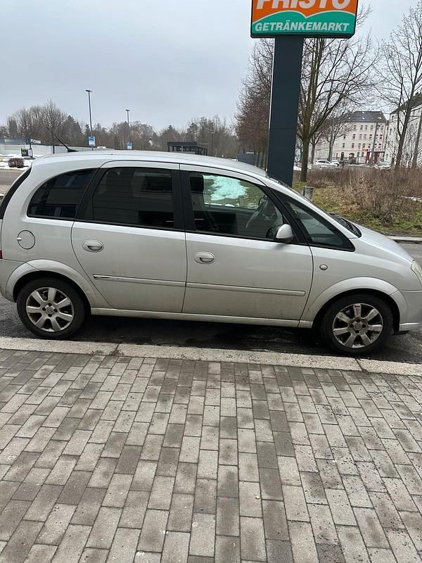 Gebraucht Opel Meriva 120 PS (88 kW) 2007 Silber Van / Kleinbus
