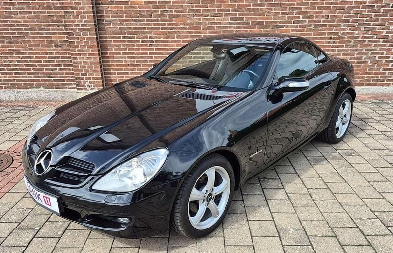 Schwarz Gebraucht 2006 Mercedes SLK200 Cabrio | 7.990 € (Etwas zu teuer) - Bild 1/4