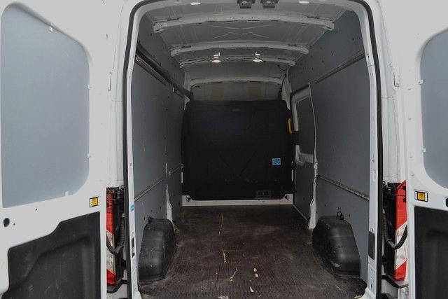 Gebraucht Ford Transit Trend 131 PS (96 kW) 2024 Weiß Limousine