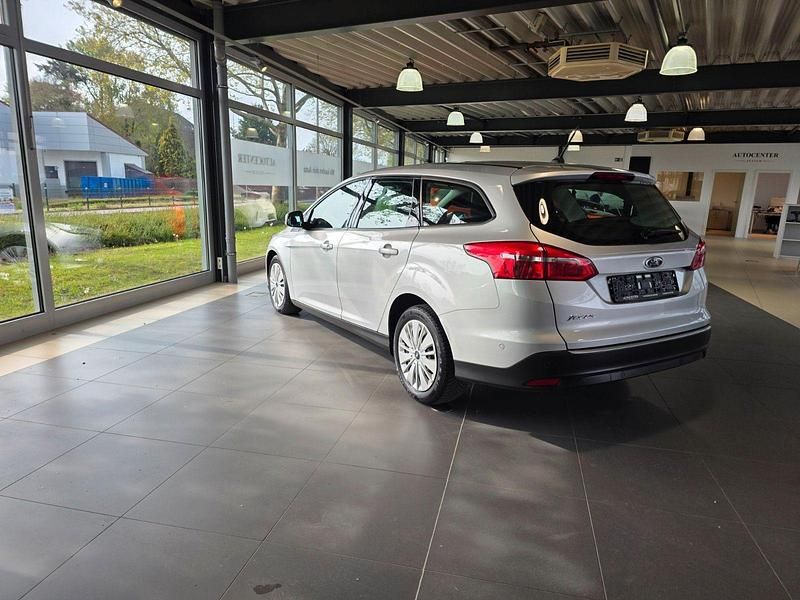 Second-hand Ford Focus Trend 120 CP (88 kW) 2017 Gri Break