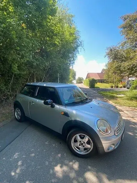 Gebraucht Mini ONE 95 PS (69 kW) 2007 Silber Kleinwagen