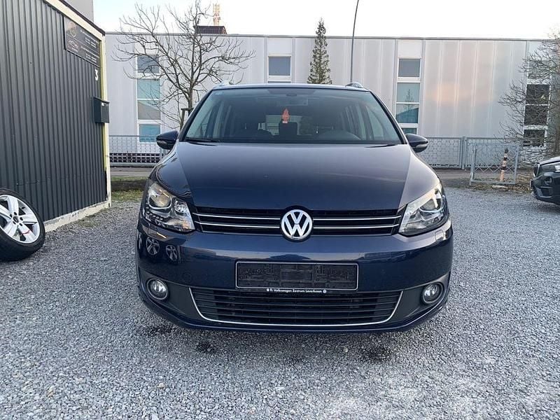 Gebraucht VW Touran Highline 140 PS (102 kW) 2015 Blau Van / Kleinbus
