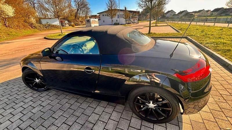 Gebraucht Audi TT Roadster Design 160 PS (117 kW) 2011 Schwarz Cabrio