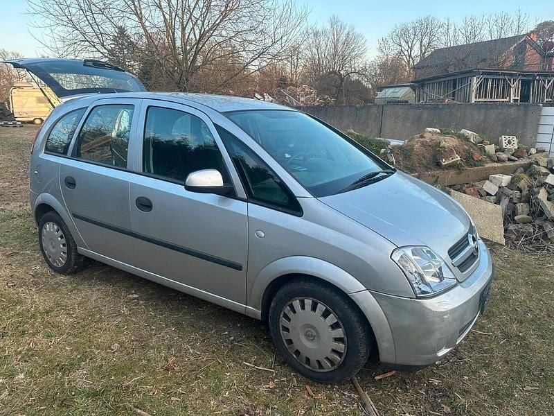 Gebraucht Opel Meriva 100 PS (73 kW) 2004 Silber Van / Kleinbus