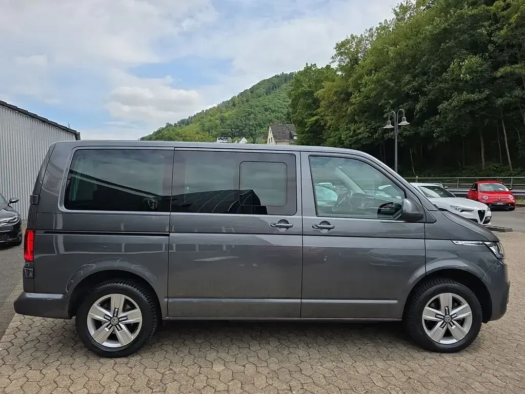 Gebraucht VW T6.1 Comfortline 150 PS (110 kW) 2022 Indiumgrau metallic Van