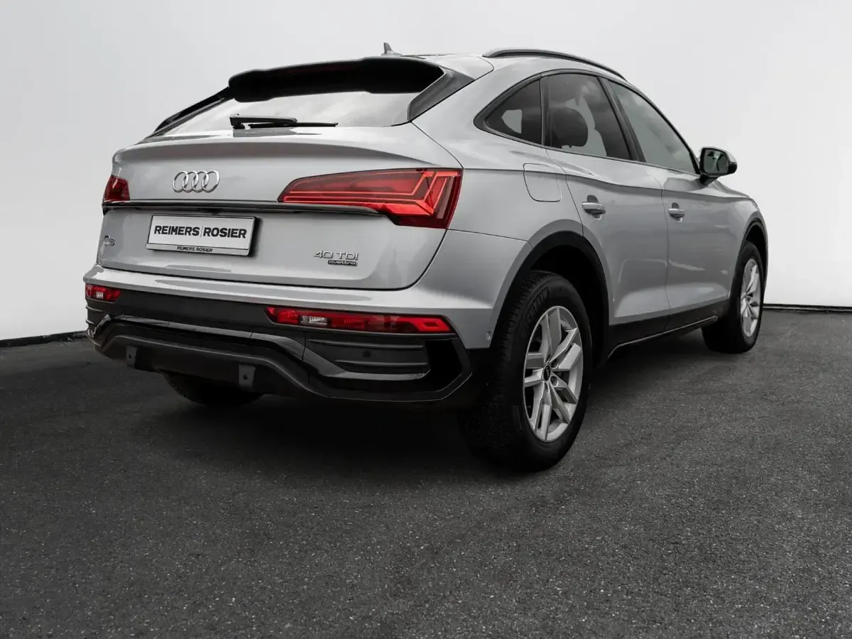 Gebraucht Audi Q5 Sportback Advanced Plus 204 PS (150 kW) 2022 Silber SUV