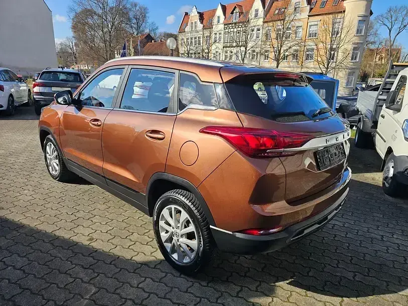 Gebraucht Baic X35 116 PS (85 kW) 2023 Braun SUV
