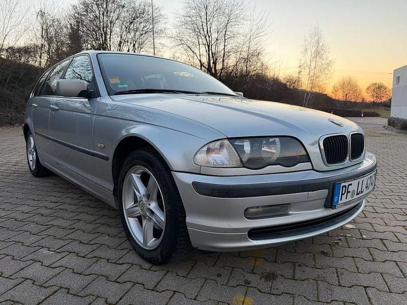 Gebraucht BMW 320 150 PS (110 kW) 1999 Silber Kombi