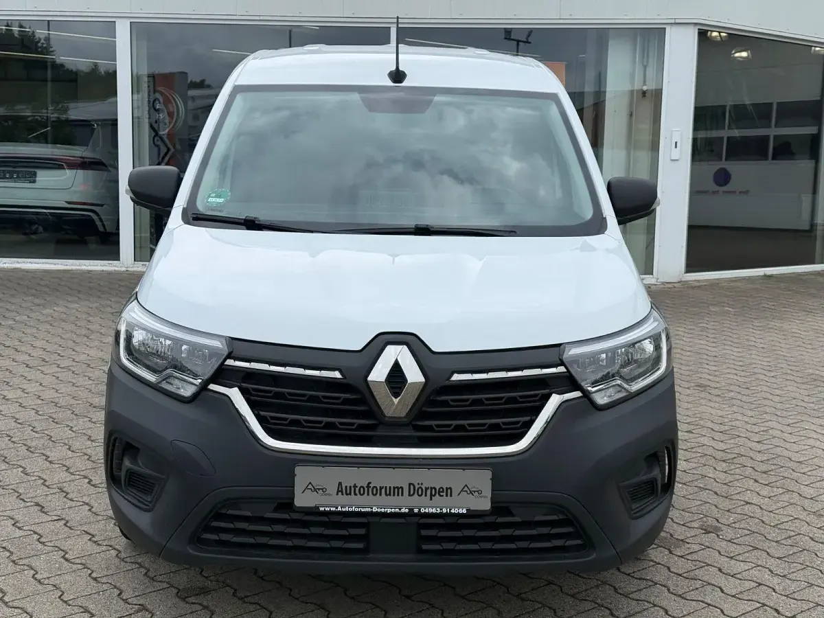 Gebraucht Renault Kangoo 102 PS (75 kW) 2022 Weiß Van / Kleinbus