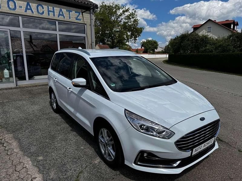 Gebraucht Ford Galaxy Titanium 165 PS (121 kW) 2020 Frostweiß Van / Kleinbus