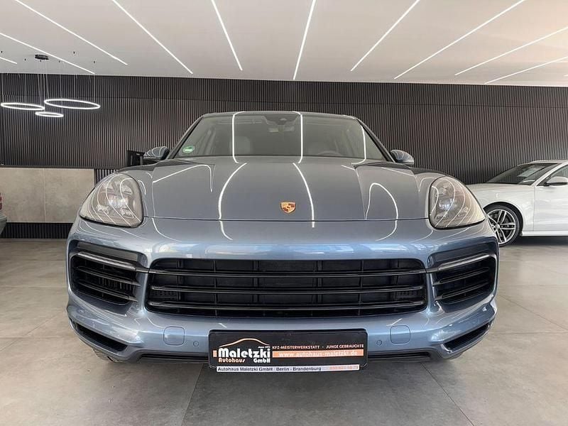 Second-hand Porsche Cayenne 340 CP (250 kW) 2018 Albastru SUV