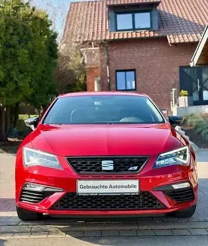 Używany Seat Leon CUPRA 301 KM (221 kW) 2017 Czerwony Sedan/Limuzyna