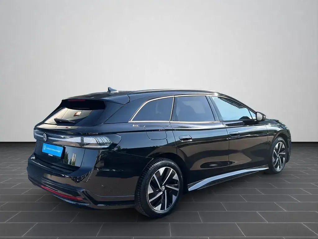 Gebraucht VW ID.7 Pro 210 kW (286 PS) 2025 Grenadillschwarz metallic Kombi
