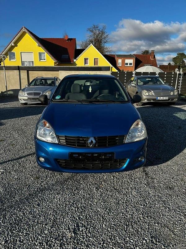 Gebraucht Renault Clio II 65 PS (47 kW) 2009 Blau Kleinwagen