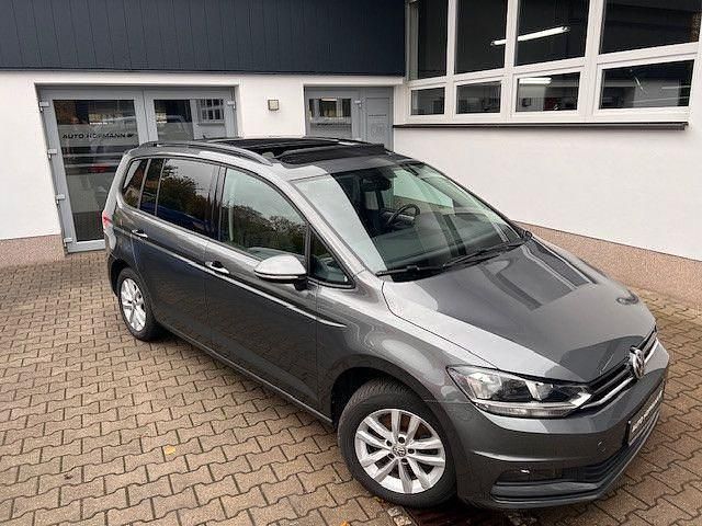 Grau Gebraucht 2018 VW Touran Comfortline Van / Kleinbus | 18.900 € (Guter Preis) - Bild 1/4