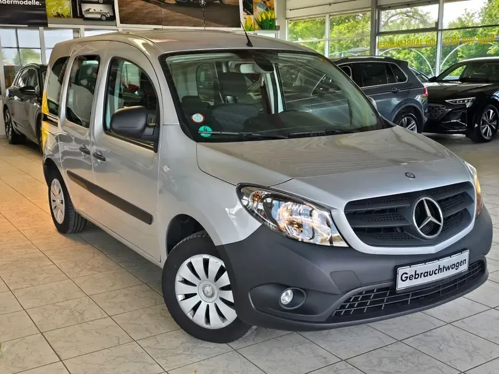 Gebraucht Mercedes Citan 108 75 PS (55 kW) 2018 Silber Van / Kleinbus