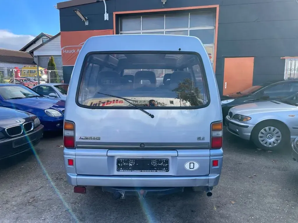 Gebraucht Mitsubishi L300 111 PS (81 kW) 1991 Blau Van / Kleinbus