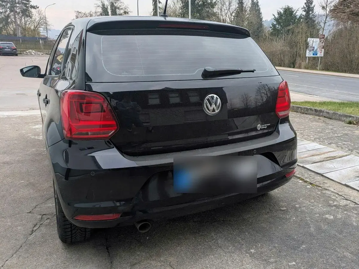 Gebraucht VW Polo Comfortline 90 PS (66 kW) 2017 Schwarz Limousine