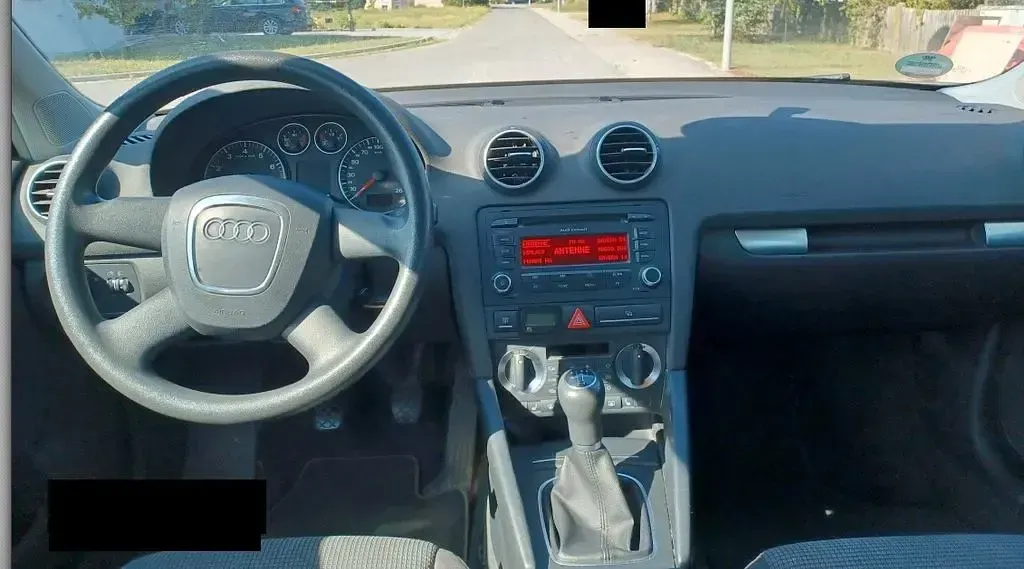 Gebraucht Audi A3 Sportback Ambiente 102 PS (75 kW) 2008 Schwarz Kleinwagen