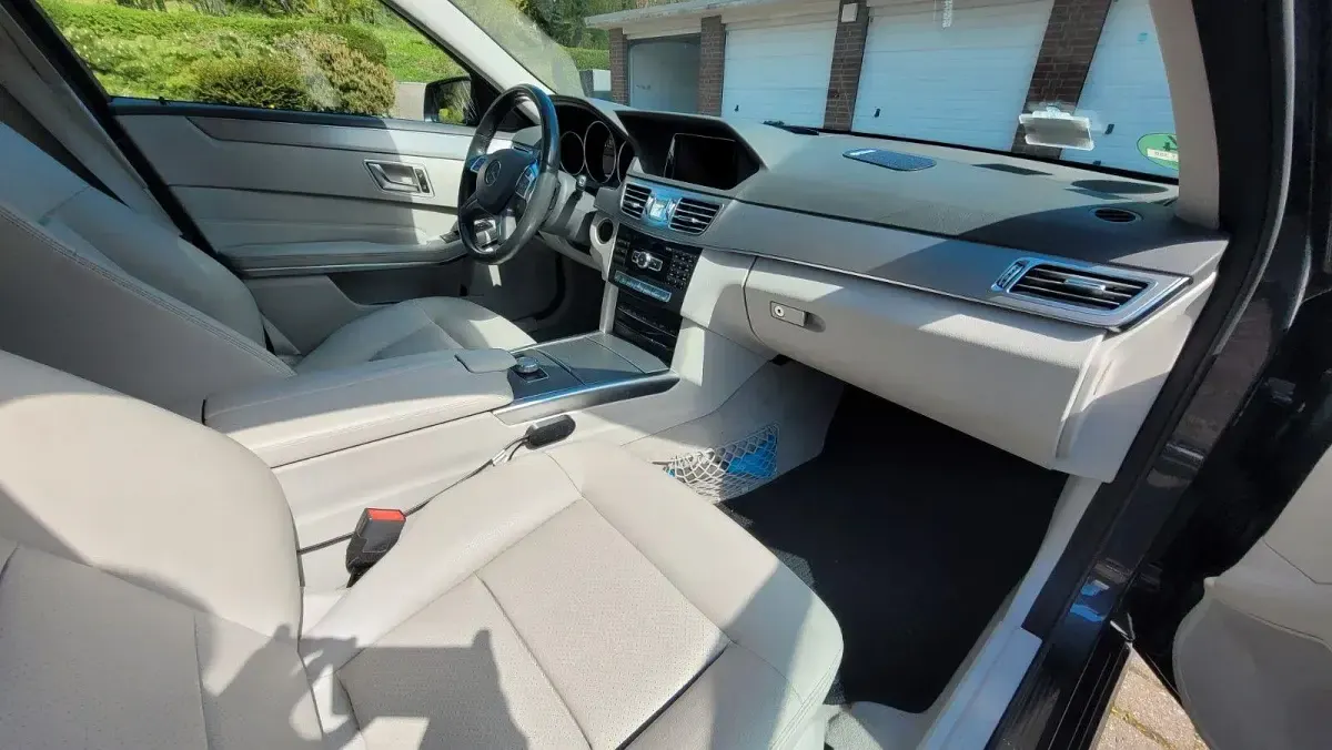 Gebraucht Mercedes E350 258 PS (189 kW) 2014 Grau Limousine