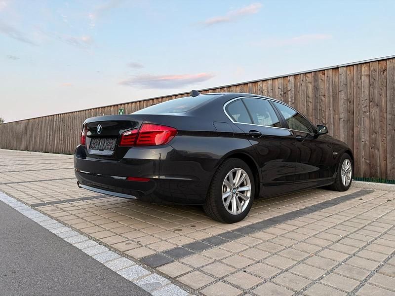 Gebraucht BMW 530 245 PS (180 kW) 2010 Grau Limousine