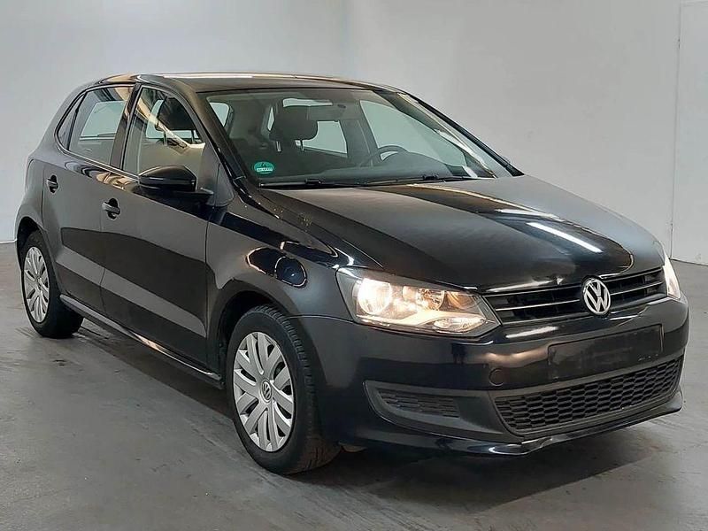 Schwarz Gebraucht 2011 VW Polo Comfortline Limousine | 8.990 € (Fairer Preis) - Bild 1/4