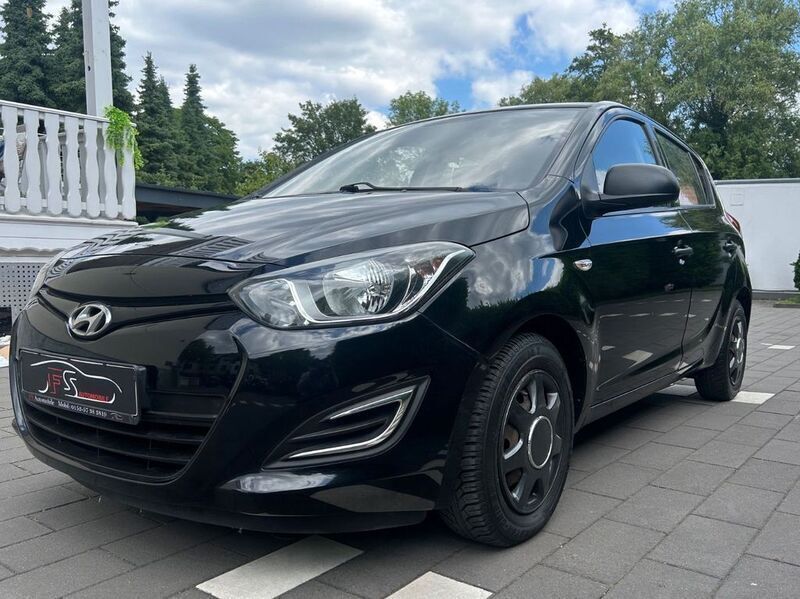 Schwarz Gebraucht 2013 Hyundai i20 Classic Kleinwagen | 3.490 € (Guter Preis) - Bild 1/4
