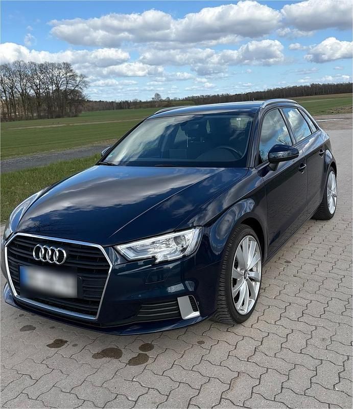 Gebraucht Audi A3 S-Line 150 PS (110 kW) 2017 Blau Kleinwagen